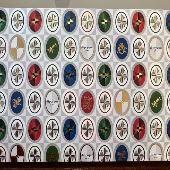 Diptyque Limited Edition Sapine 12-Candle Set - New in box! - Picture 4 of 13